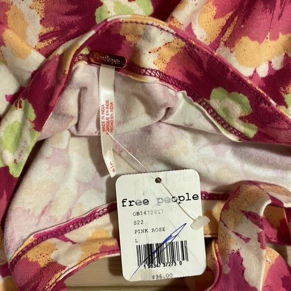 *Give me More* Free People top - Picture 6 of 9